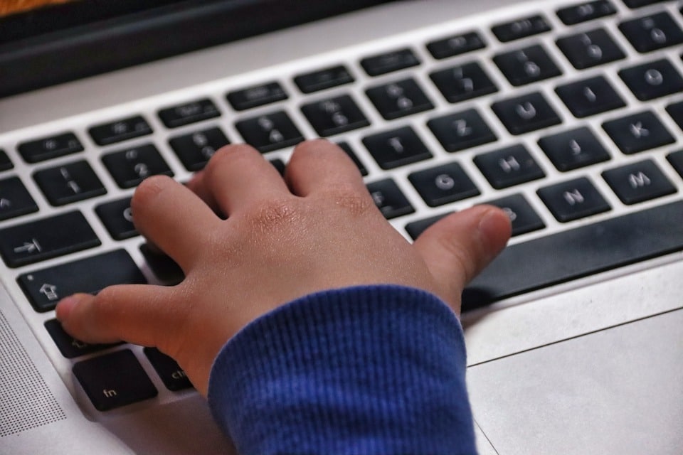 Extremadura pone nueva normas de uso de la tecnología en los centros educativos
