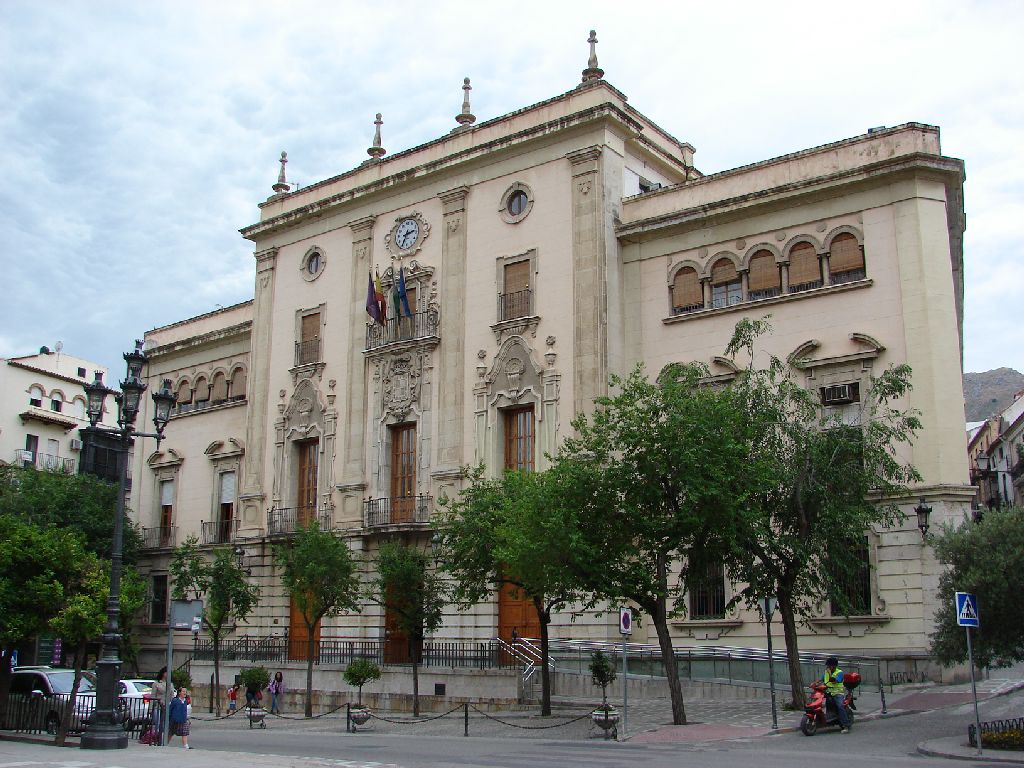 El Ayuntamiento de Jaén ahorra 8 millones de euros en su consumo energético
