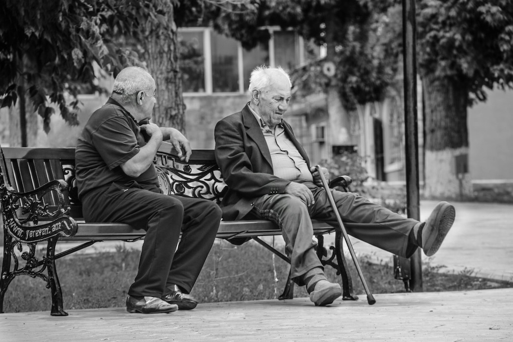 Tecnología para combatir la soledad de personas mayores en Canarias